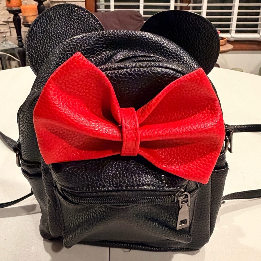 Sunwel Fashion | mini convertible backpack/crossbody Minnie Mouse bag - Picture 2 of 16